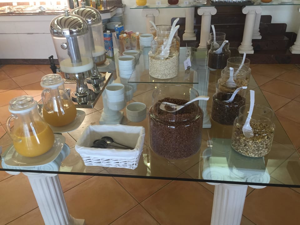 Buffet Mon Port Hotel & Spa