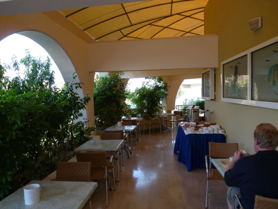 Rest des HP-Restaurant Aussenbereiches Hotel Kalithea Mare Palace