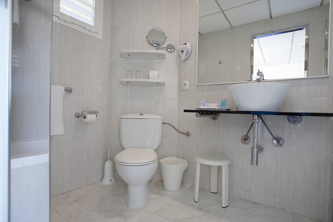 Badezimmer Bahía de Alcúdia Hotel & Spa