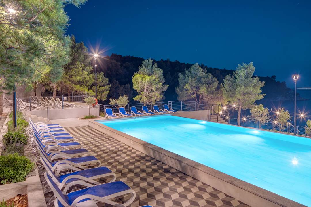 Pool Gava Waterman Milna Resort