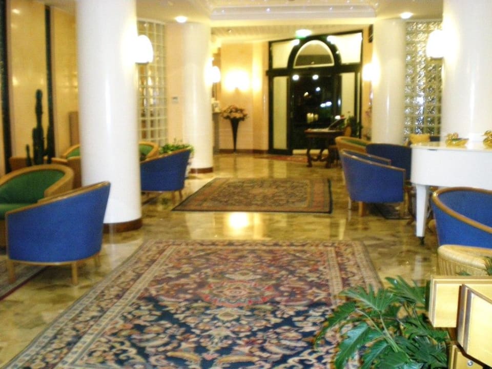 Salotto TERMINI Beach Hotel & Suites