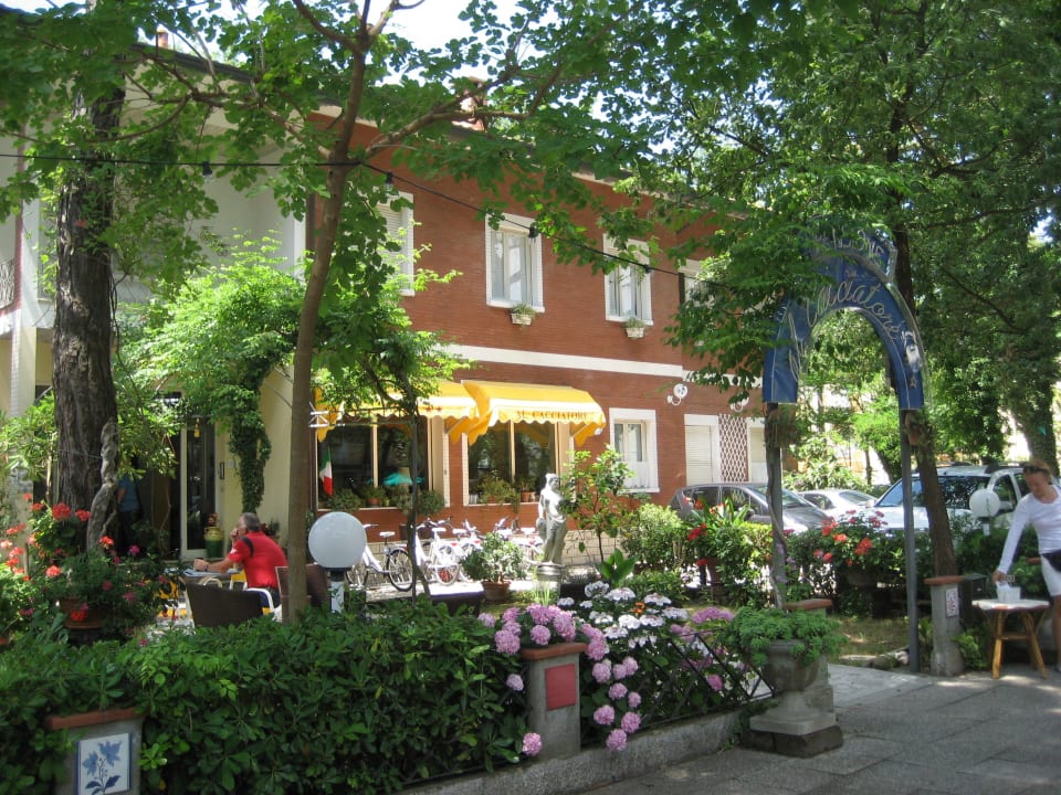 Außenansicht Pensione Al Cacciatore