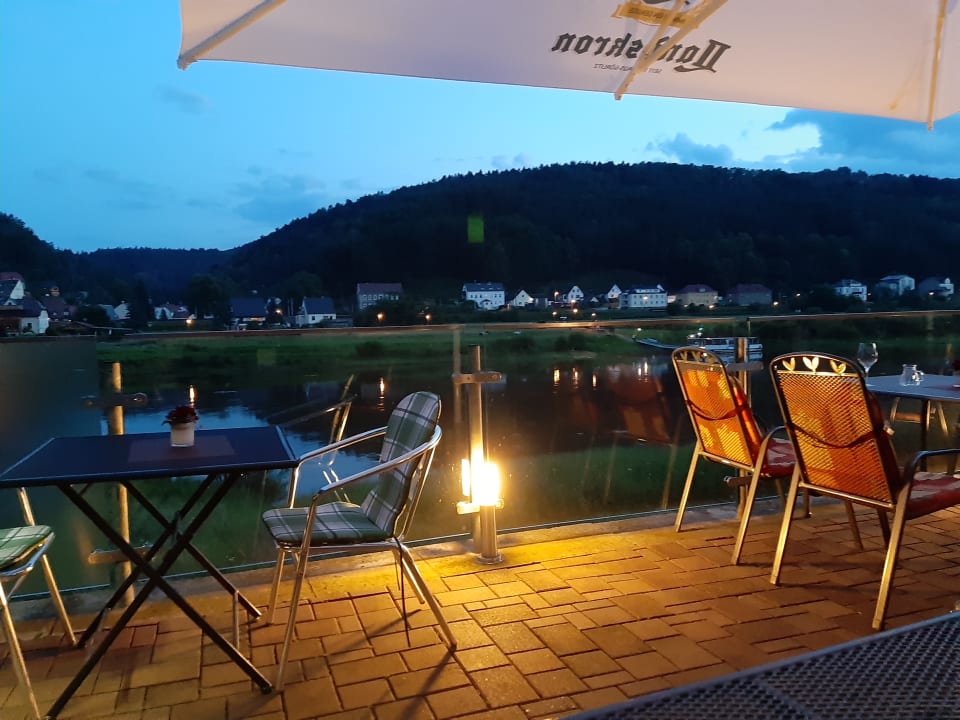 Gastro Hotel Elbpromenade