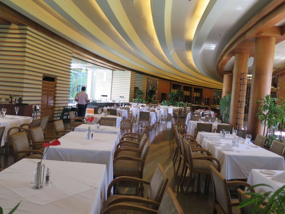 Restaurant Gloria Serenity Resort