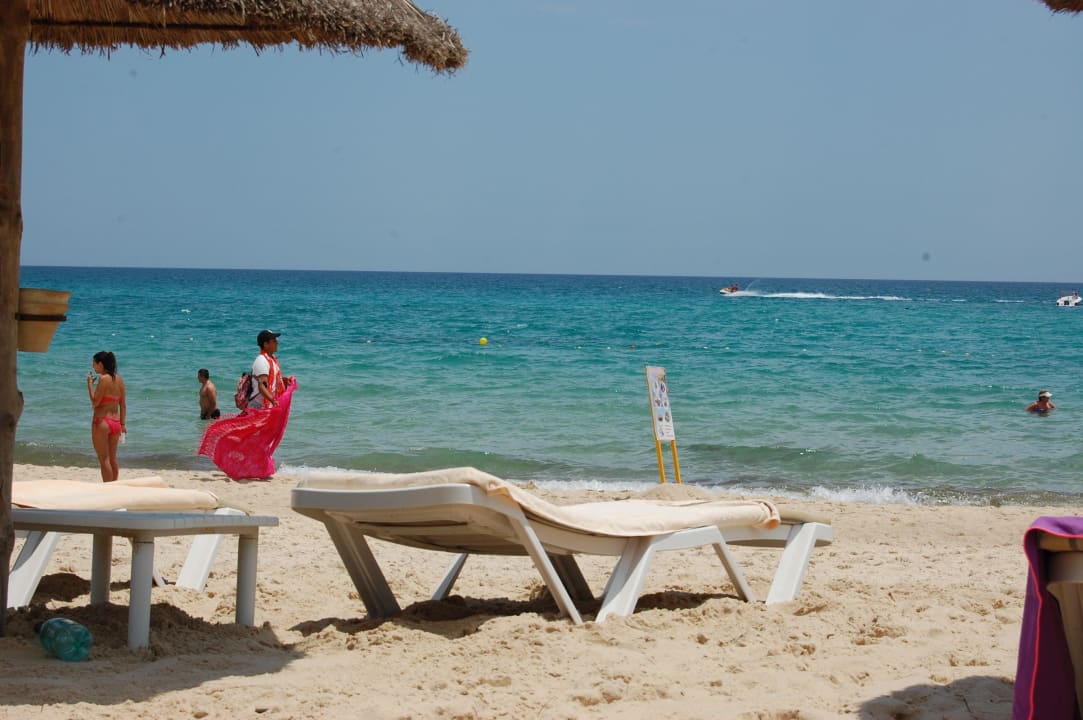 Widok z plaży na morze Sentido Marillia Resort & Spa