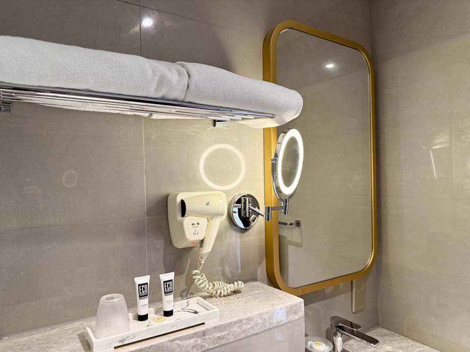 Zimmer City Seasons Suites