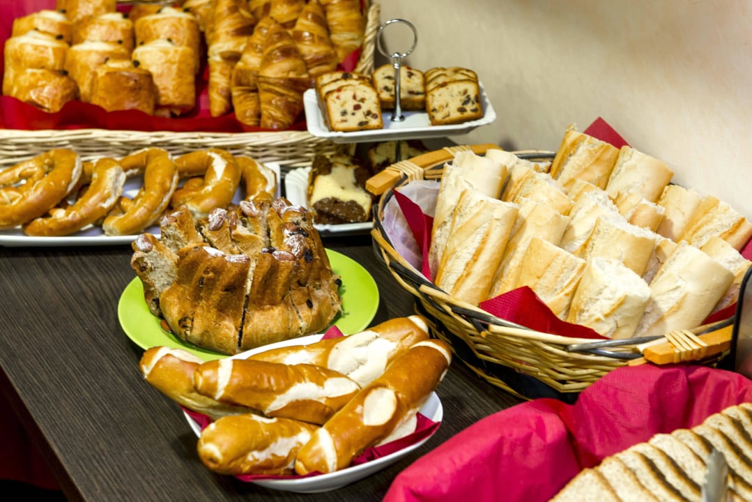 Salle petit déjeuner CERISE Strasbourg