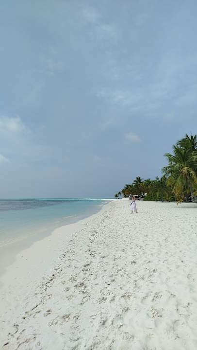Strand Kuredu Island Resort & Spa