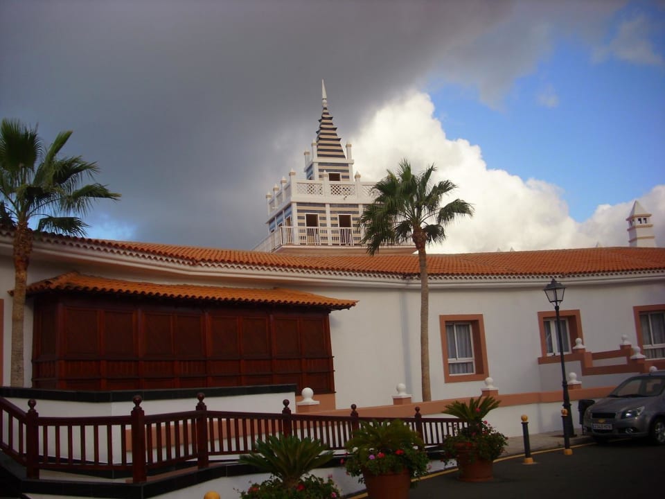 Blick auf den Turm Hotel Riu Palace Tenerife