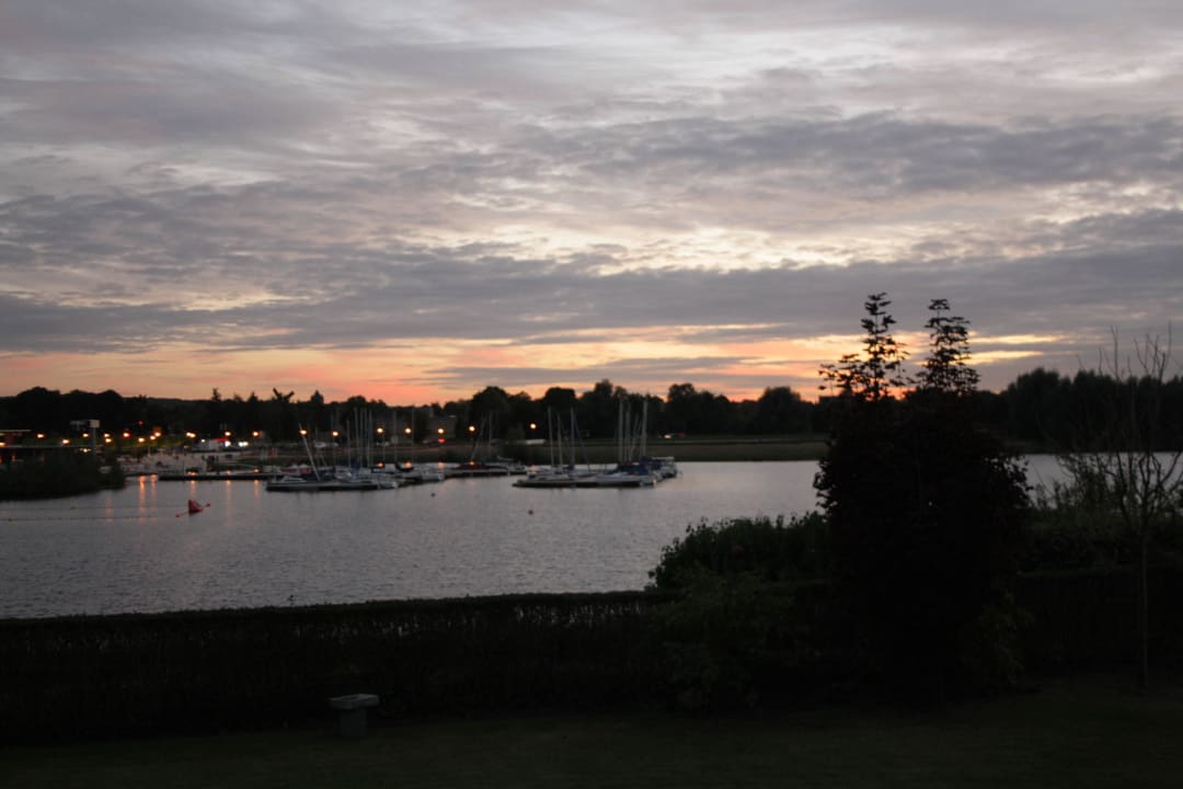 Blick zum Hafen Gästehaus Am See