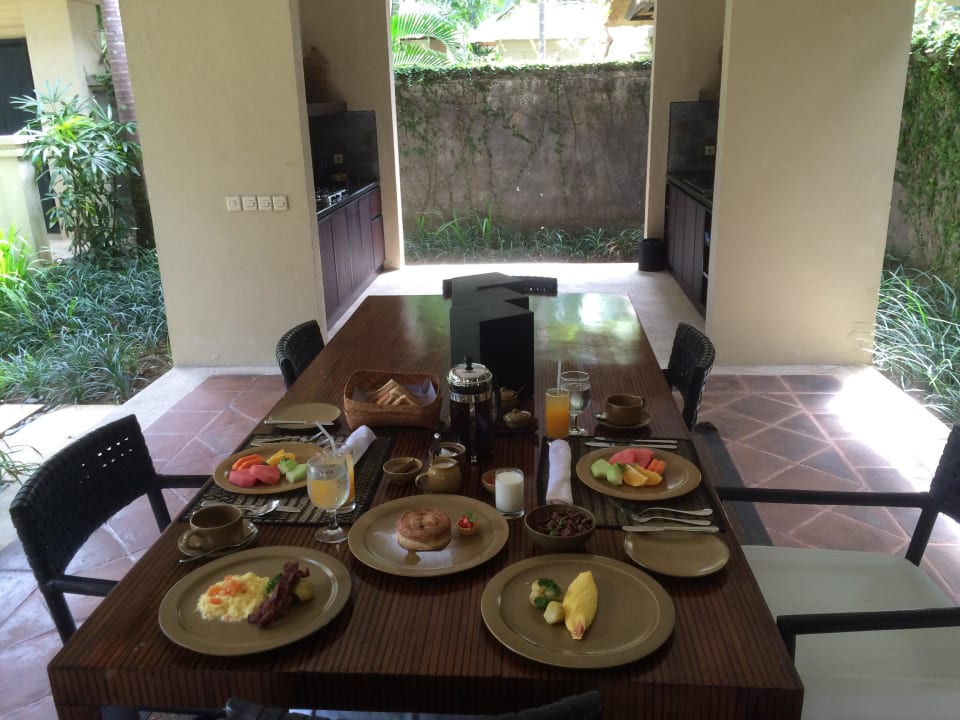 Frühstück Kayumanis Sanur Private Villa & Spa