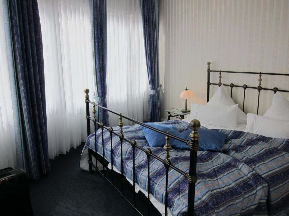 Separates Schlafzimmer KurparkHotel Warnemünde