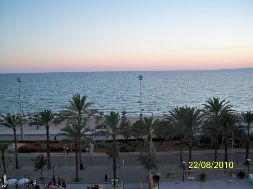 Ausblick von unserem Zimmer aus (5. Stock) allsun Hotel Pil-lari Playa