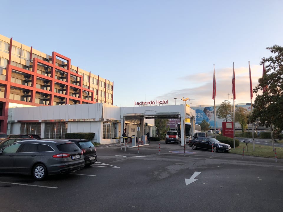 Außenansicht Leonardo Hotel Köln Bonn Airport