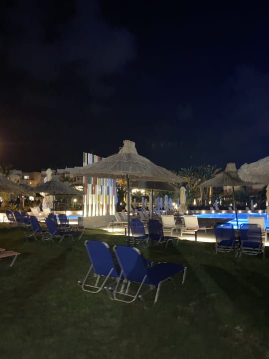 Pool Anissa Beach & Village