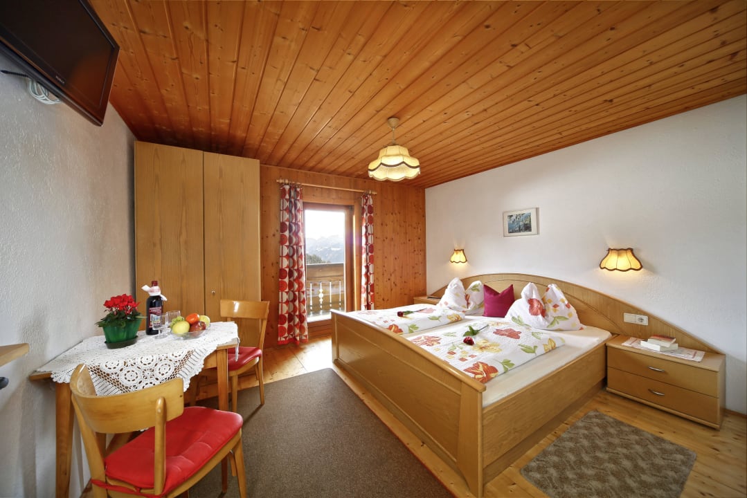 Buchenzimmer Steinerhof in Hafling