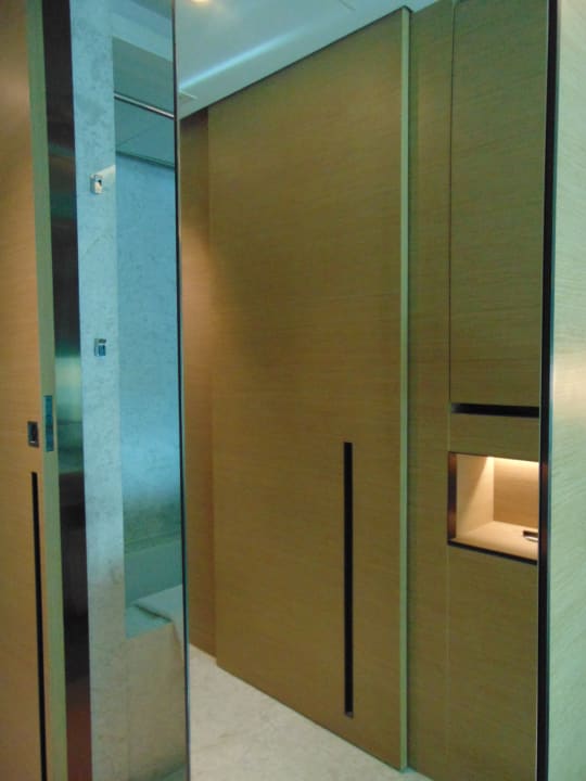 Zimmer Harbour Grand Kowloon