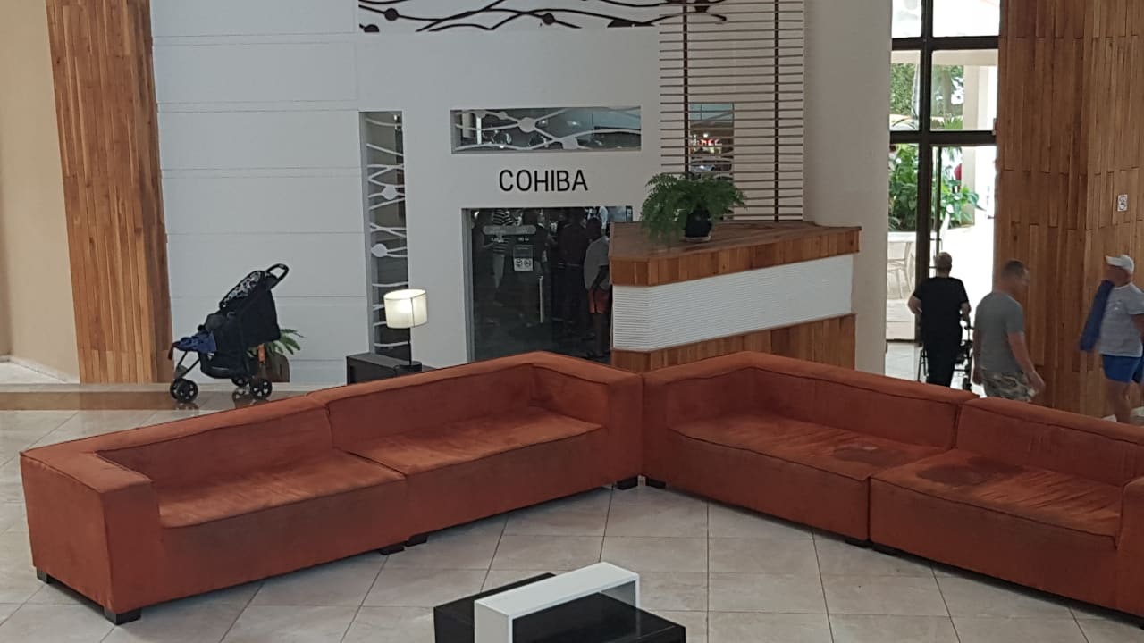 Lobby Sirenis Tropical Varadero