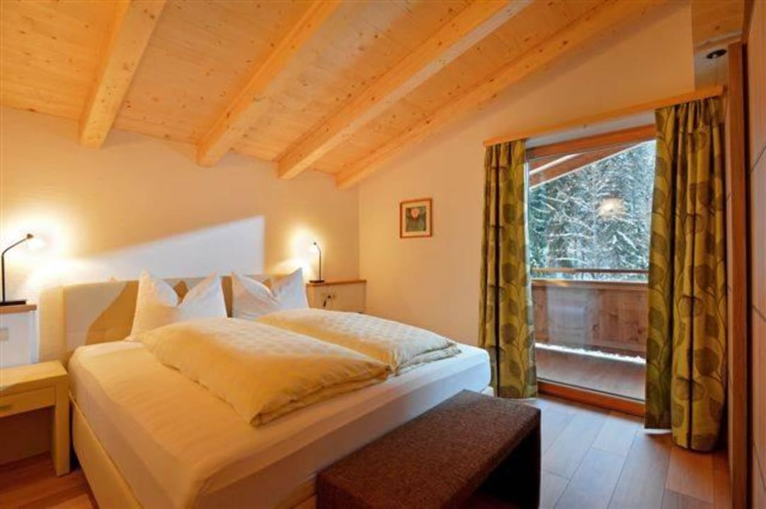 Ferienwohnung Panoramablick Schlafzimmer Apart Tirol Ferienwohnungen