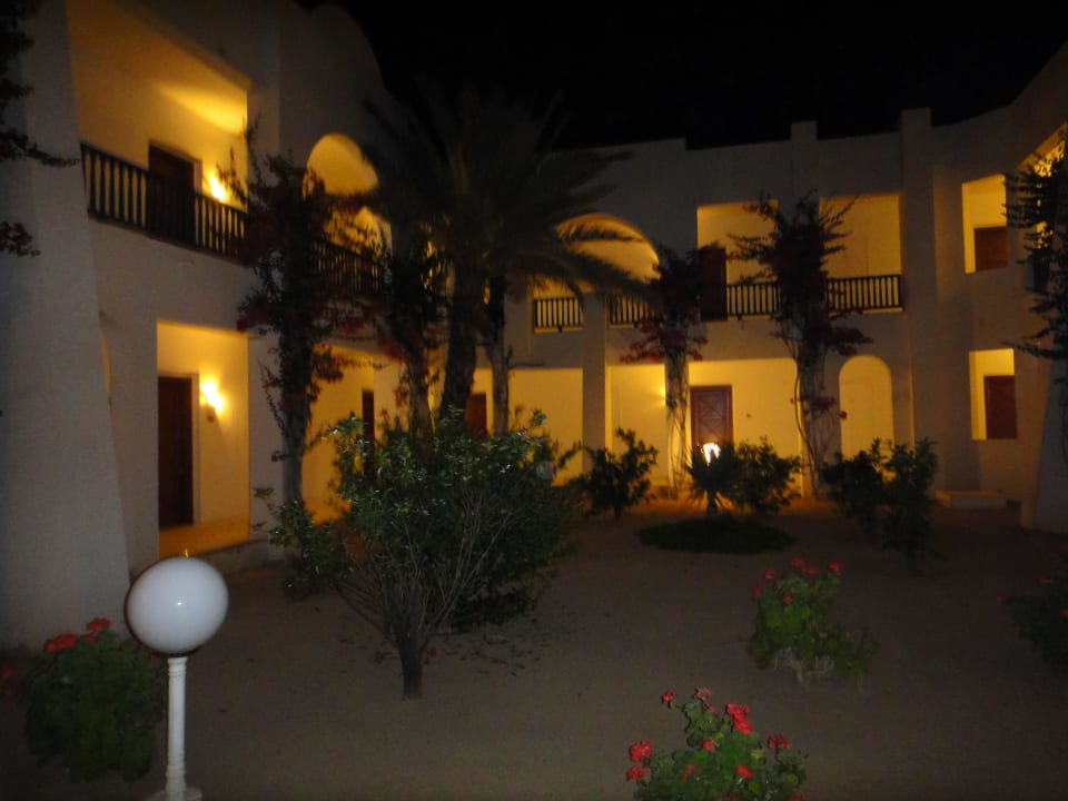 Menzel atrium abends Hotel El Mouradi Djerba Menzel