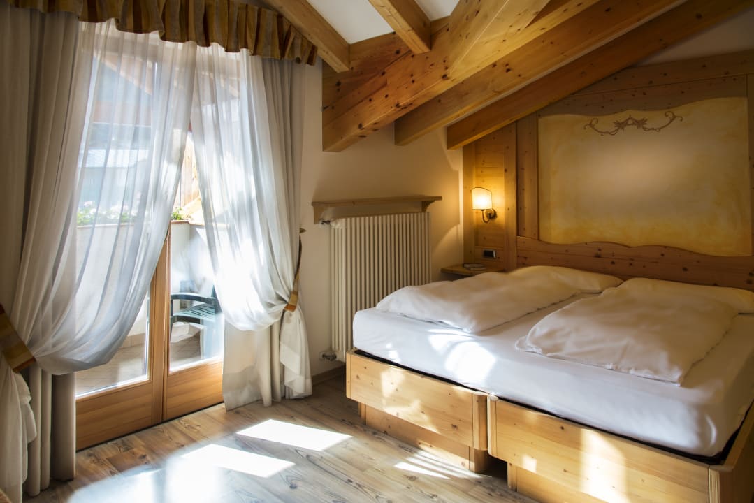 Zimmer Hotel Ambiez - Dolomiti Family Style