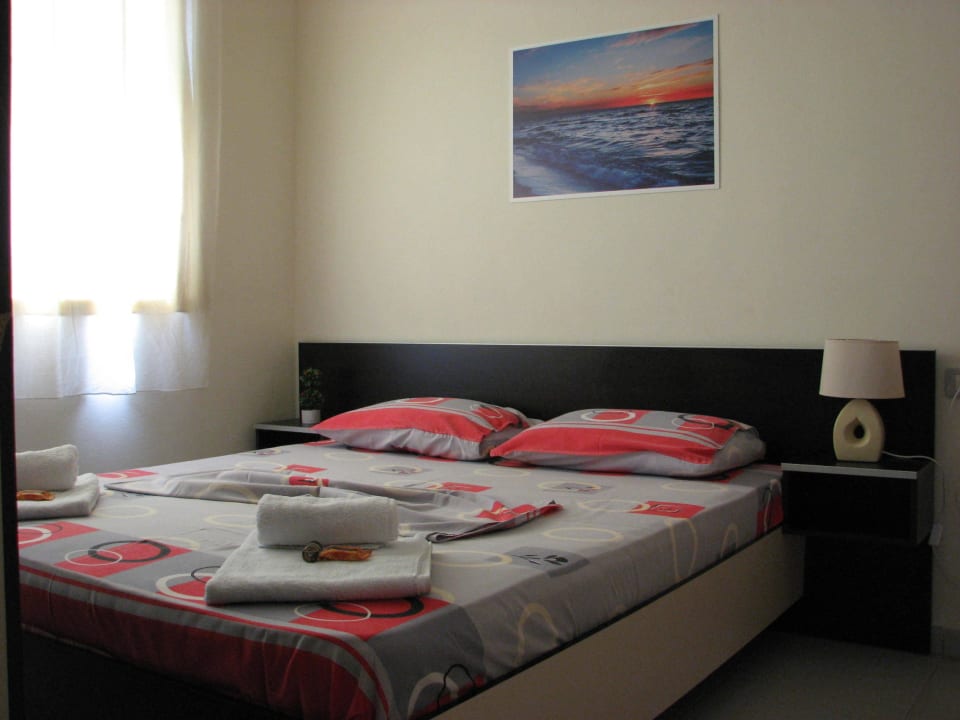 Room4 Aparthotel Vila Tufi