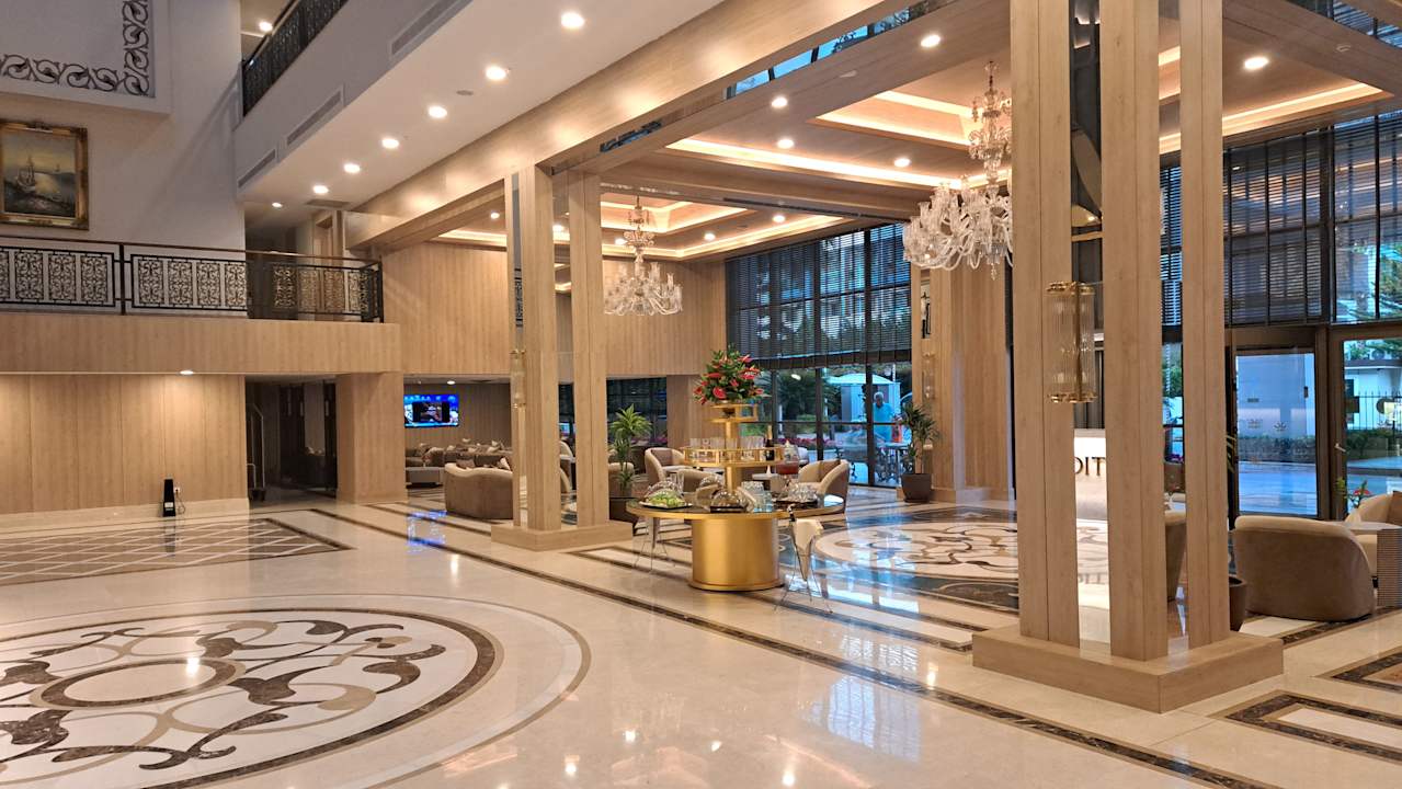 Lobby Aydinbey Kings Palace & Spa