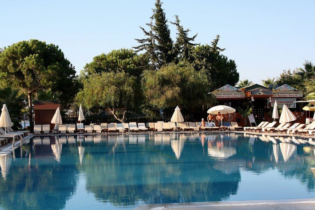 Hauptpool Mira Meridia Beach Hotel