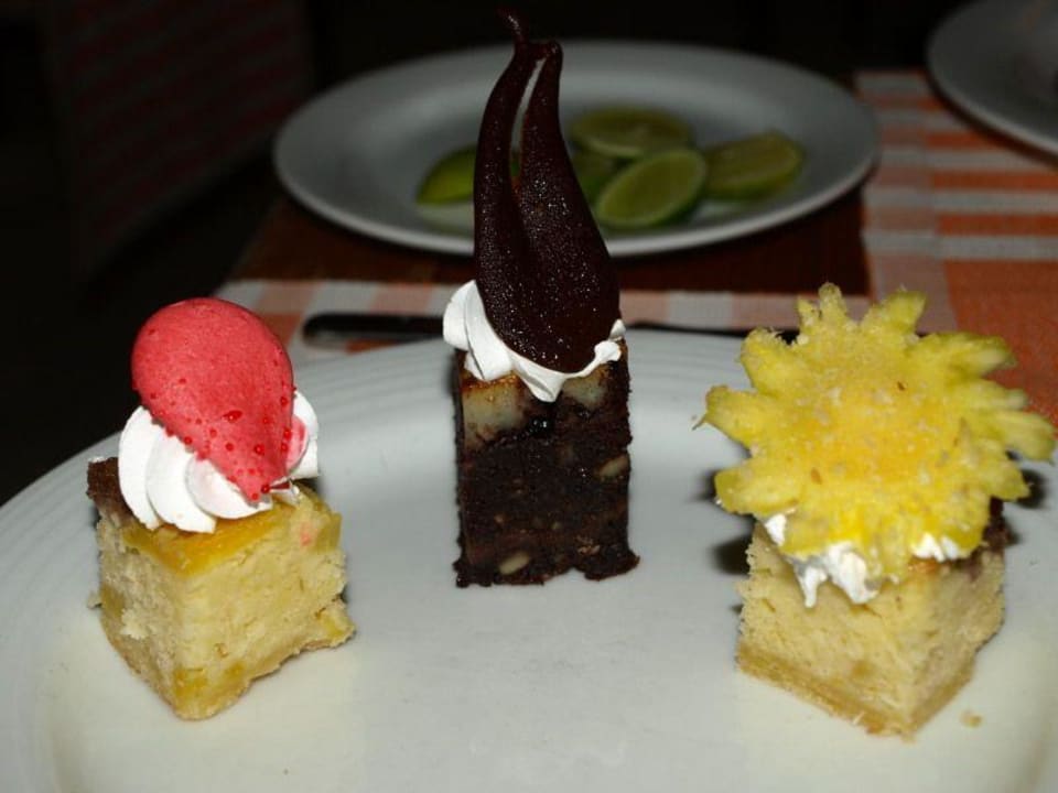 Kuchen Meeru Maldives Resort Island