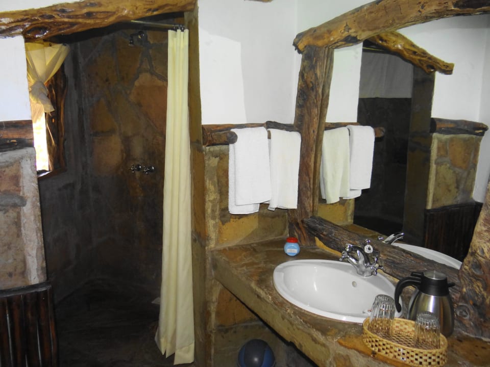 Badezimmer Lions Bluff Safari Camp