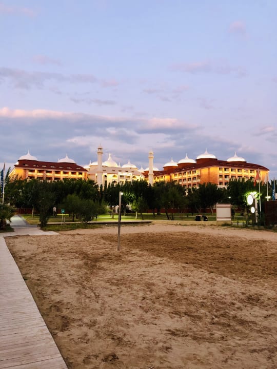 Außenansicht Royal Taj Mahal Hotel
