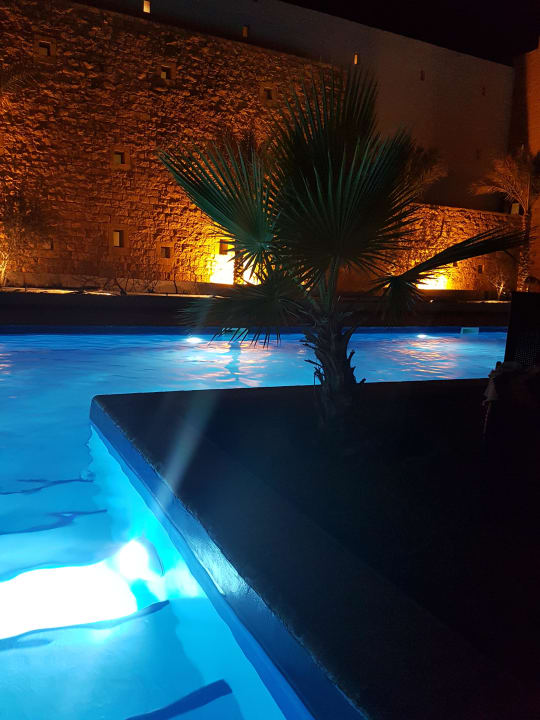 Pool Fort Arabesque Resort, Spa & Villas