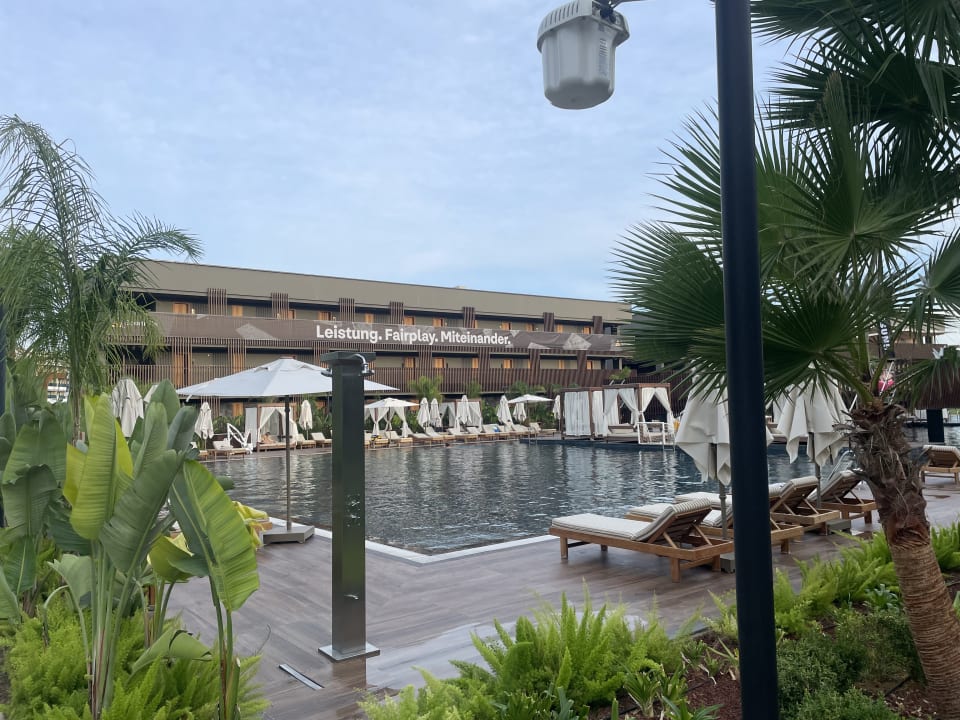 Pool Jacaranda Luxury Resort