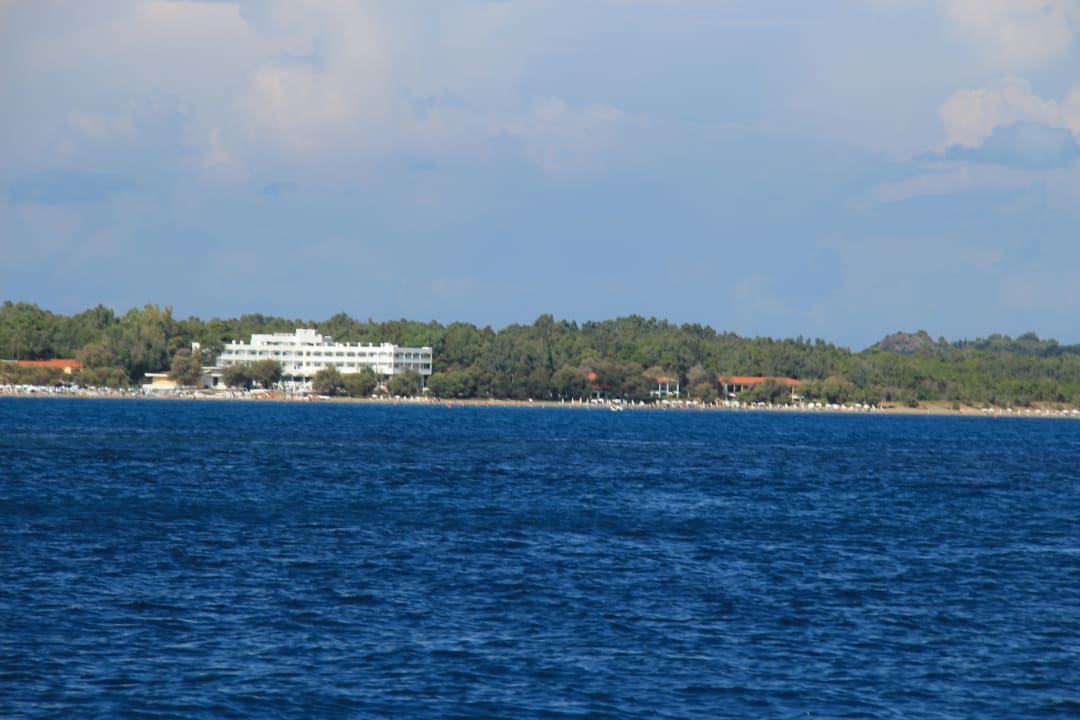 Strand Domes Aulūs Zante, Autograph Collection
