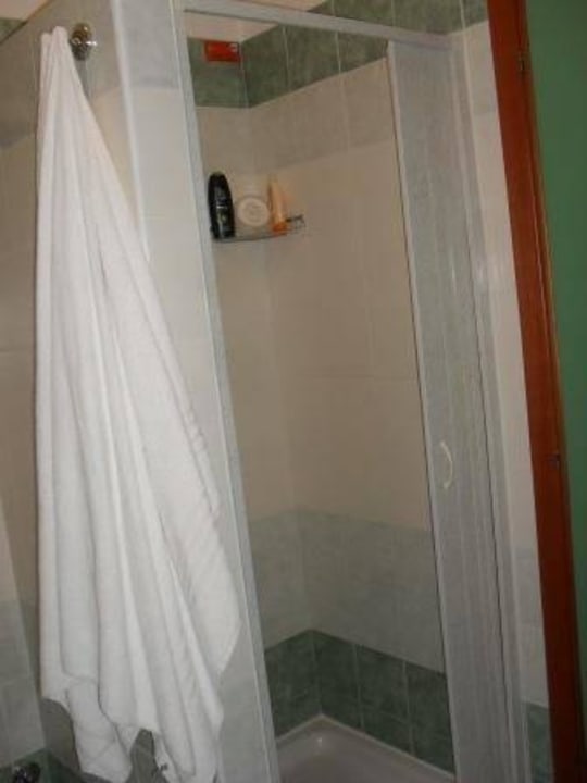 Duschkabine mit Falttür Falkensteiner Club Funimation Garden Calabria