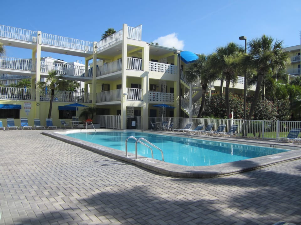 Hotelpool Hotel The Alden Resort