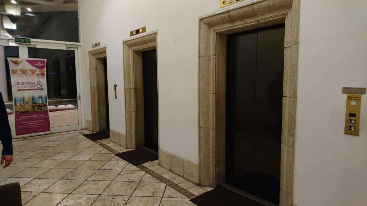 Lobby Crowne Plaza Dead Sea