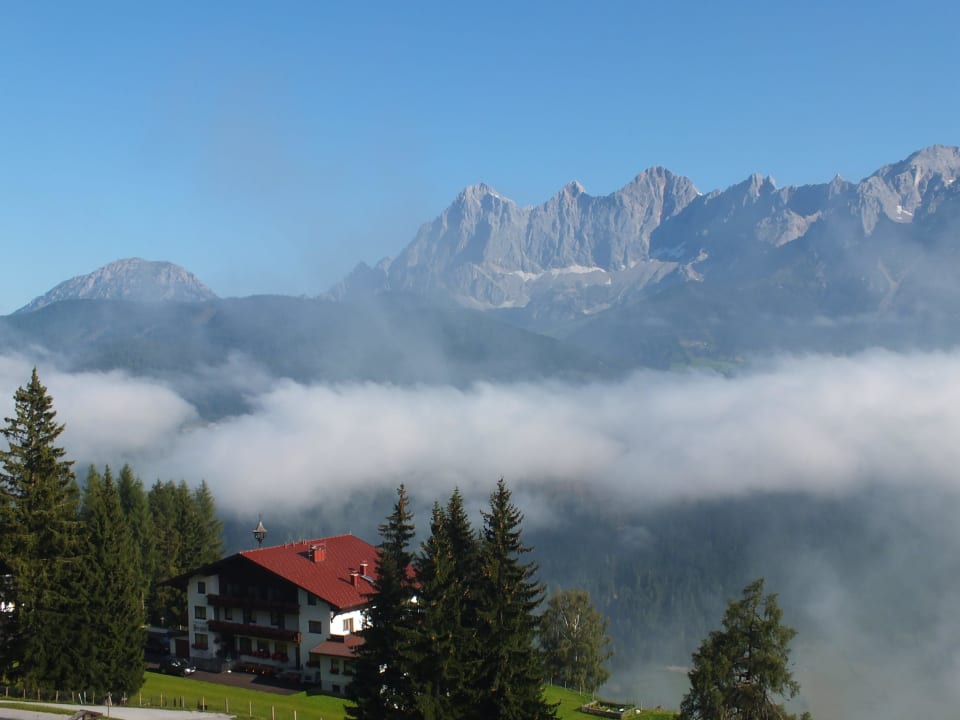 .... der Nebel ist unten Hotel Berghof