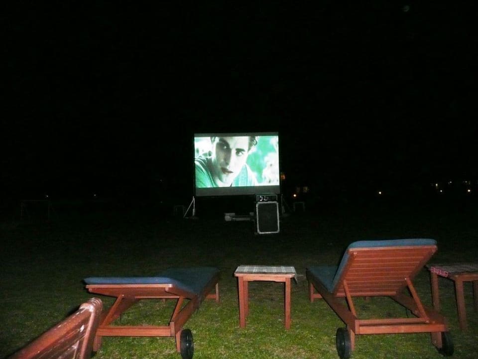 Außenkino am Wochenende Hotel Miri Marriott Resort & Spa