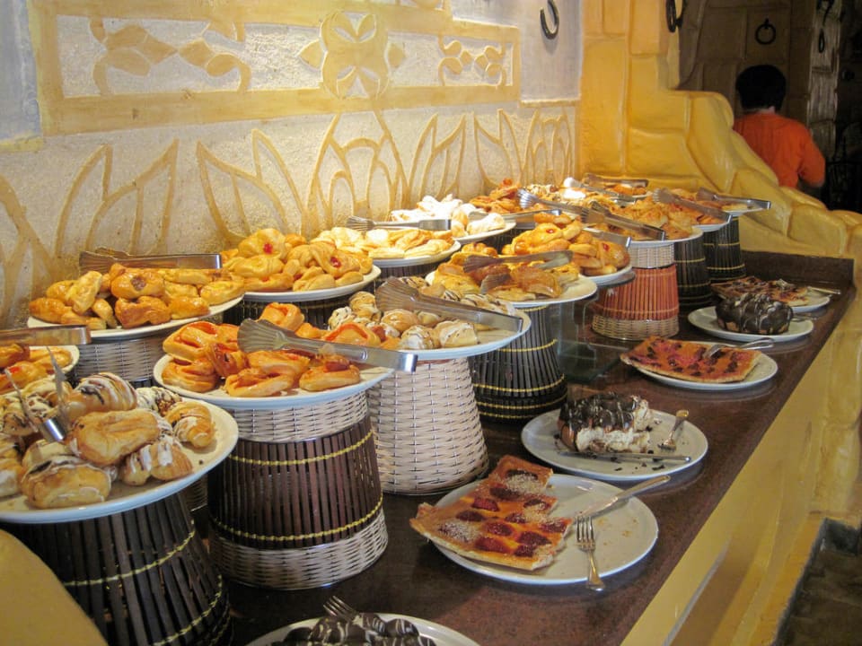 Beim Frühstück Pickalbatros Alf Leila Wa Leila Resort - Neverland Hurghada