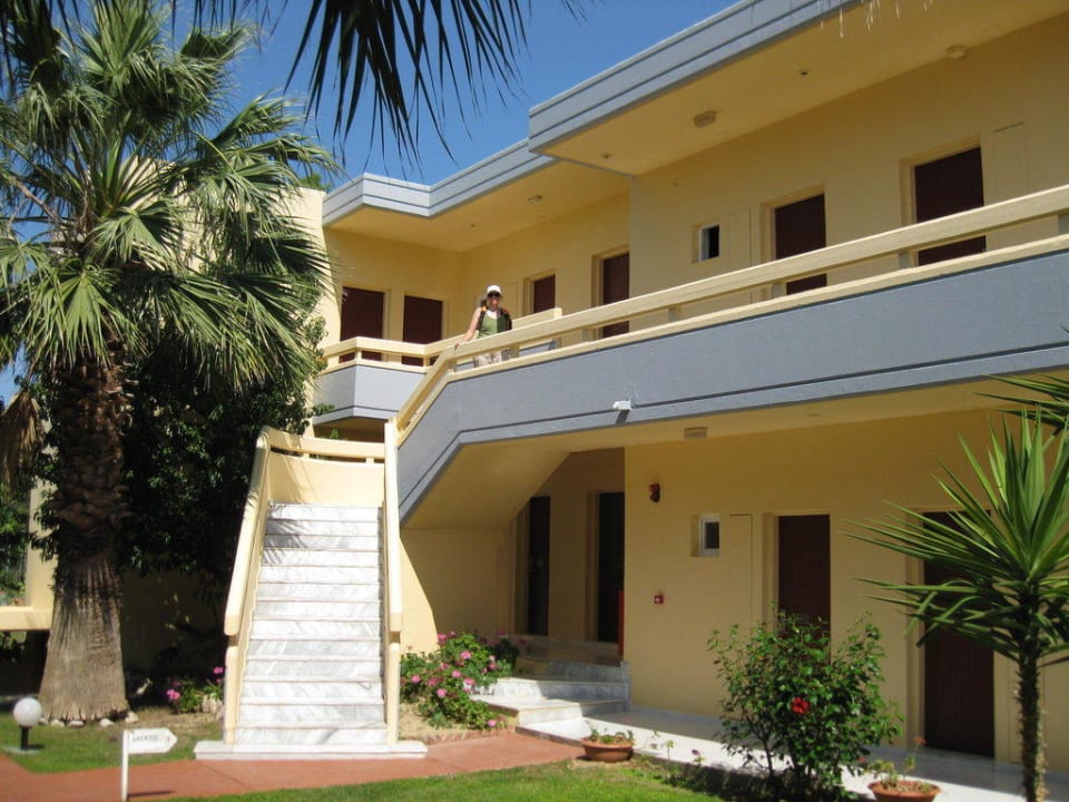 Nebengebäude/Zimmer Hotel Golden Odyssey