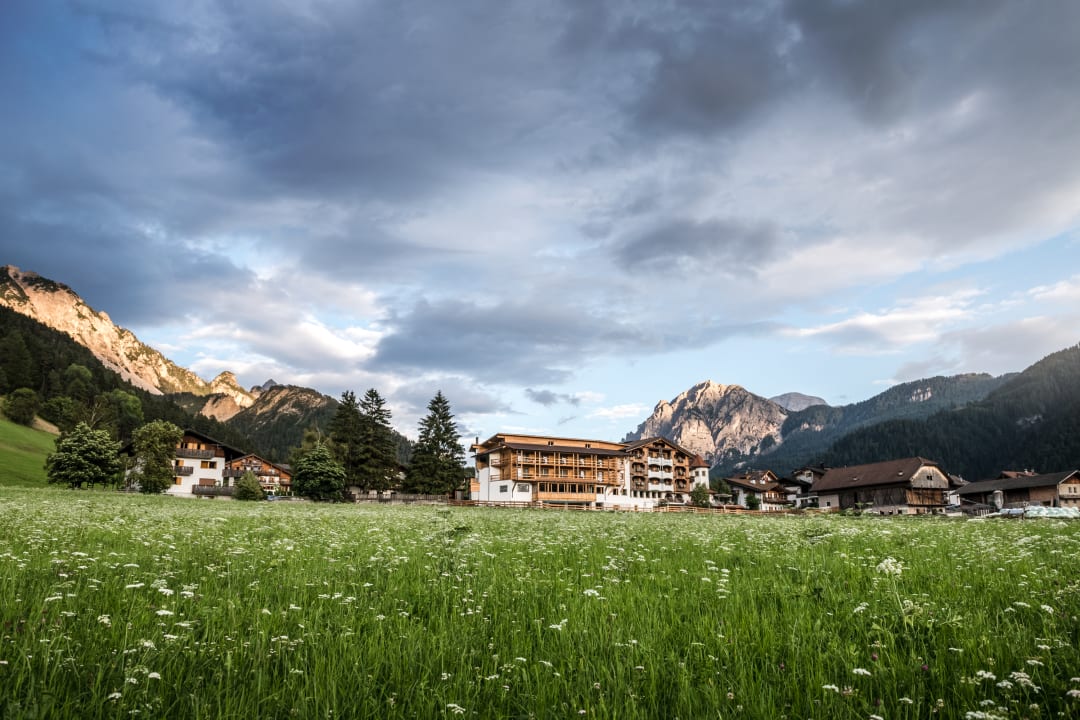 Außenansicht Hotel Mareo Dolomites