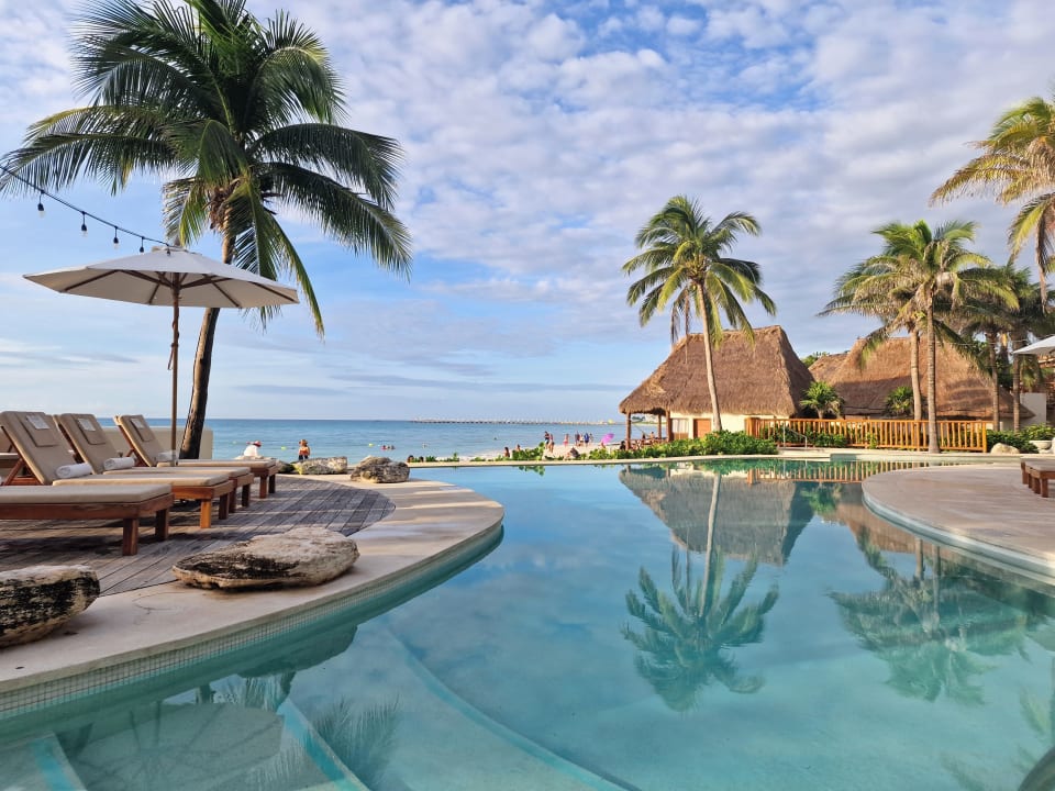 Pool Mahekal Beach Resort