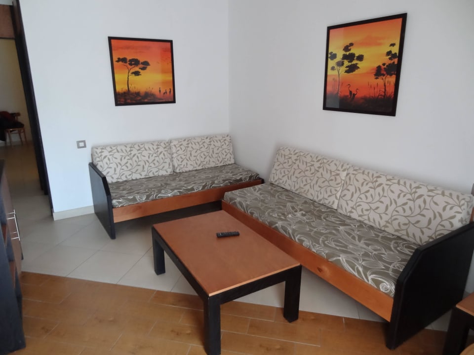 Wohnraum Bungalow 151 HL Miraflor Suites Hotel
