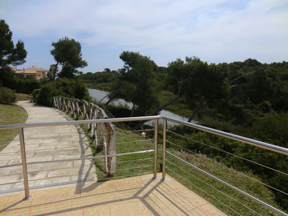 Der Weg zum Strand Hotel Exagon Park