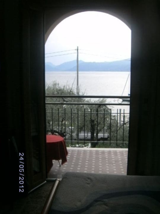 Zimmerausblick Hotel Garden Torri Del Benaco