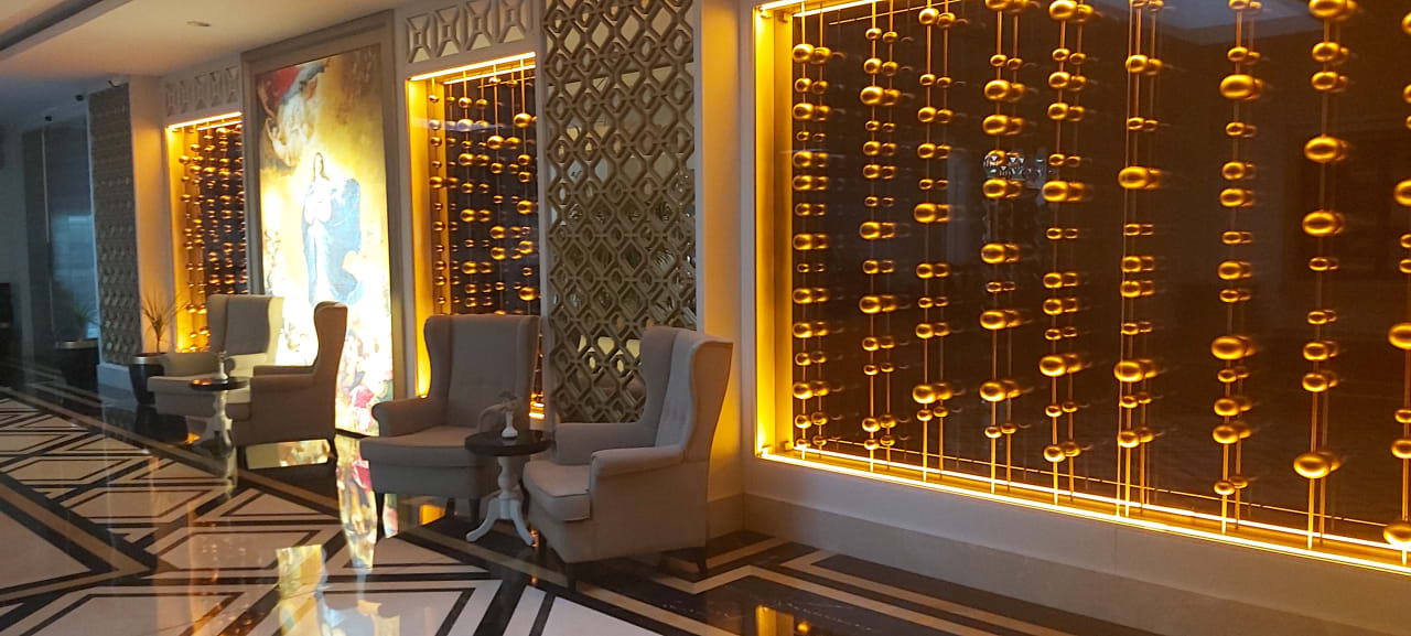 Lobby Mary Hotel Side