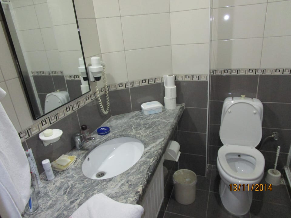 Sauberes Bad Arsi Hotel