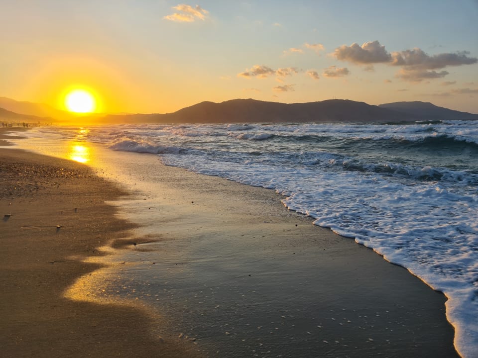 Strand HARPIN Happy Days Beach Hotel