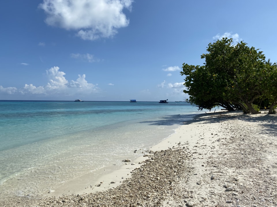 Strand Kuredu Island Resort & Spa